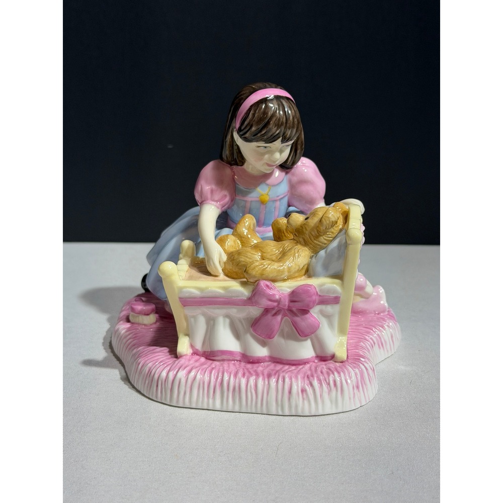 Royal Doulton Hush A Bye Teddy Figurine Childhood Memories Bone China 2005